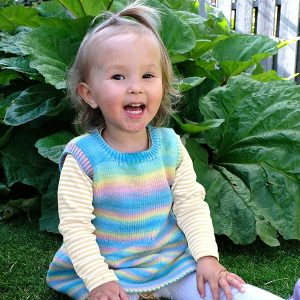 Strikketunika Fargespill - garnpakke i Bluum Soft Merino Ull